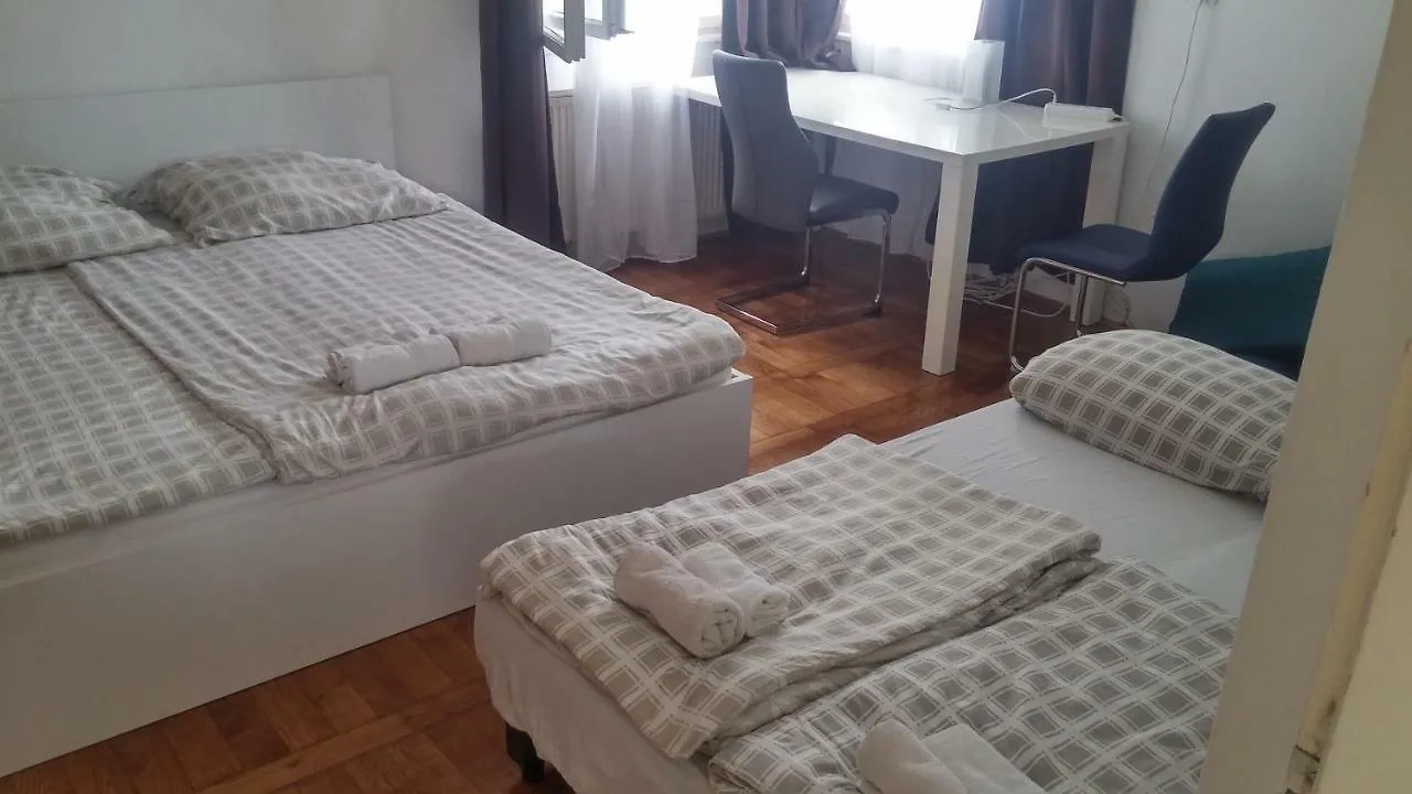 ホステル Rooms & Apartments Murgle リュブリャナ
