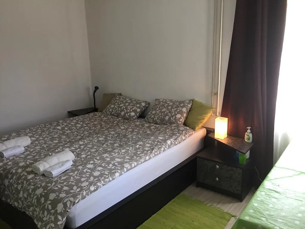 Rooms & Apartments Murgle Lubiana Ostello